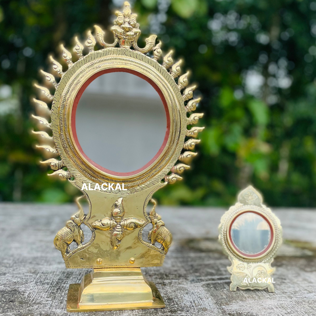 AUTHENTIC LARGE SIZE ARANMULA KANNADI IN PRABHAVALI MODEL WITH ELEPHANTS