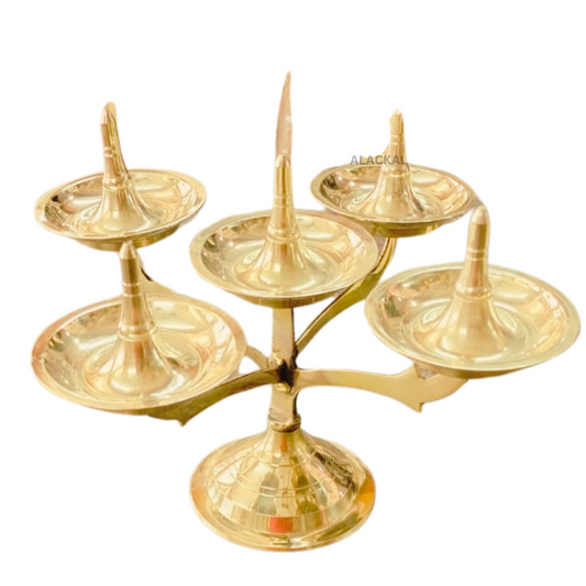 BRASS LIGHTWEIGHT LOTUS LAMP | AARTHI VILAKKU