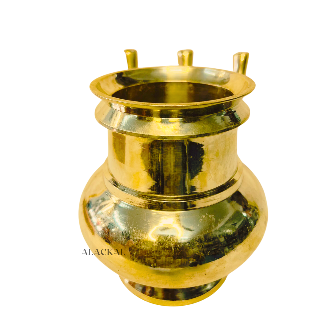 KERALA HANDMADE BRONZE POOJA KINDI WITH THREE WATER POURING TAIL