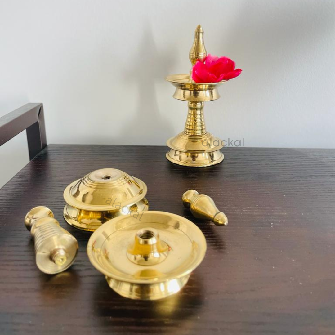 BRASS NILAVILAKKU |  OIL LAMP ( PAIR ) | 5 INCHES