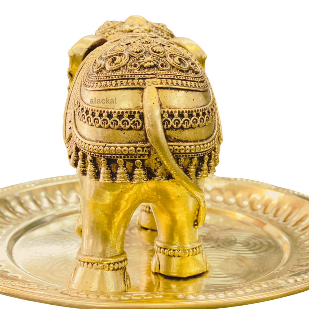 BRASS LIGHTWEIGHT ELEPHANT WITH DESIGNS FOR HOME DECORATION