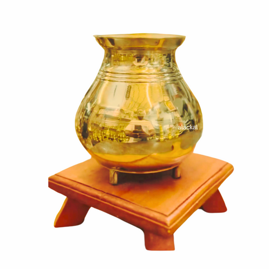 TRADITIONAL HANDMADE BRONZE POT WITH LEGS